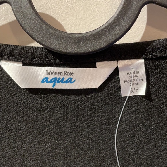 La Vie En Rose bathing suit cover up. Black and white, size small. New with Tags - Picture 3 of 6